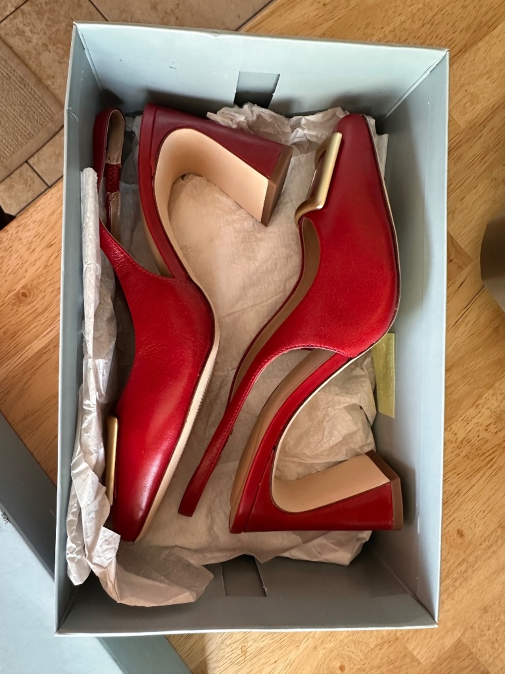 Red Antonio Milani Leather Heels Size 9M NWOB - Picture 2 of 4